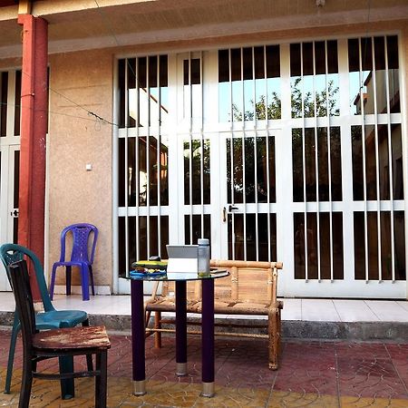 Manuhie Backpackers Lodge Бахр-Дар Номер фото